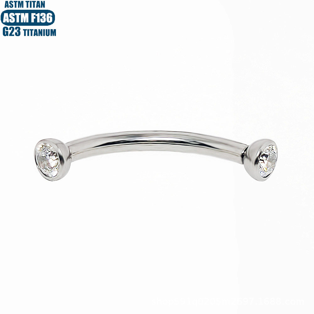 Silver pointed spike labret stud material detail
