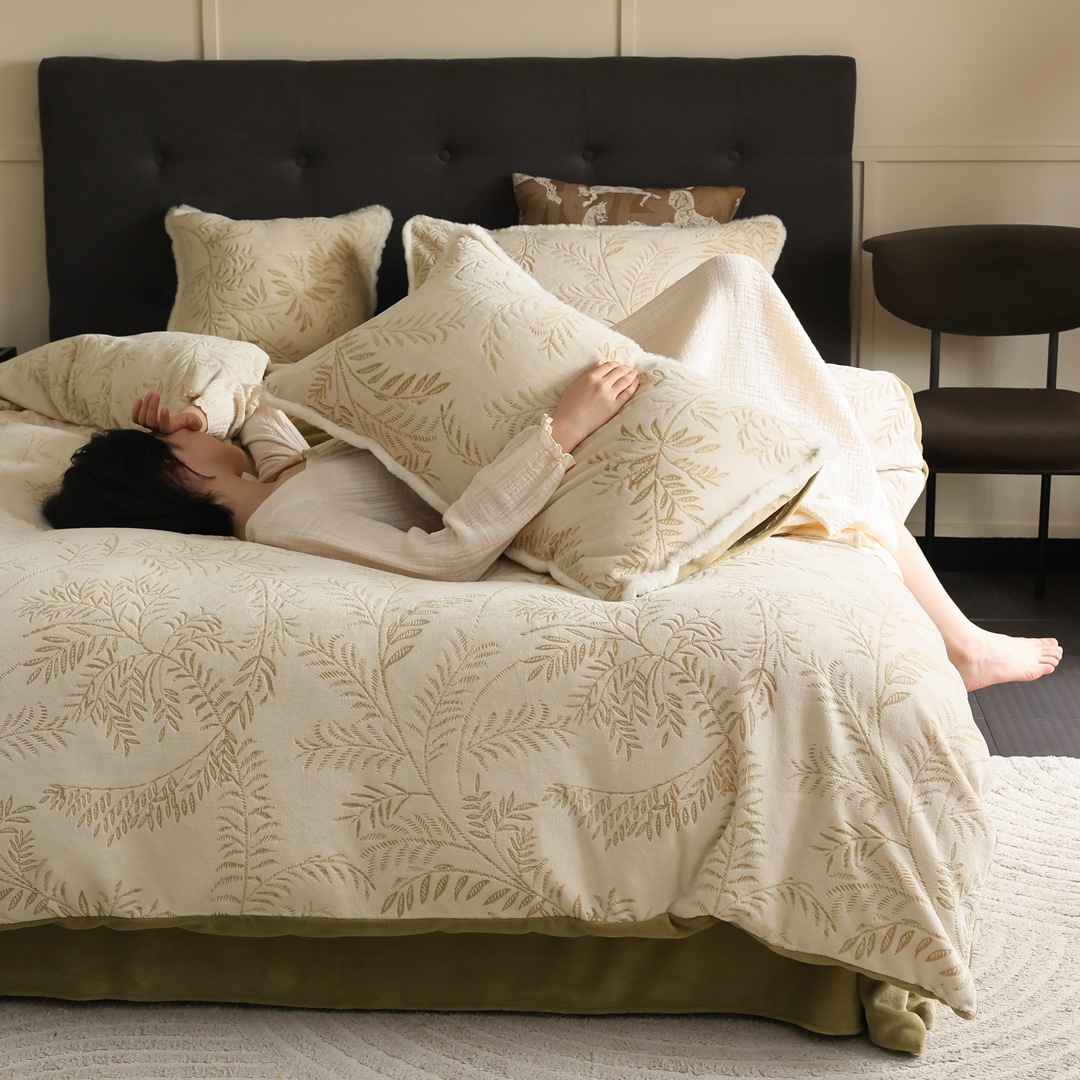 삼나무 렐름 - 솔잎 연두색