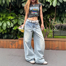 大码美式复古口袋刺绣牛仔裤女秋季新款宽松高腰显瘦阔腿拖地长裤