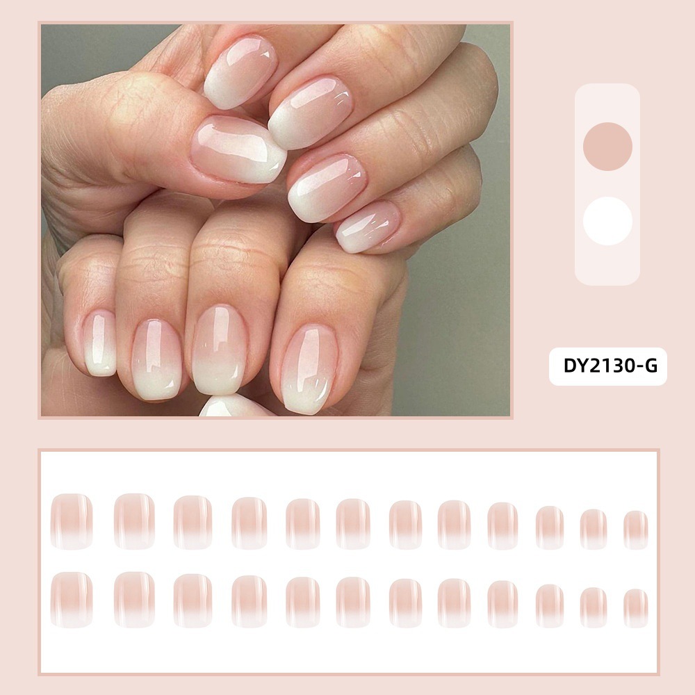 Unas suaves, frescas y simples, mejores ventas transfronterizas, color blanco rosado, 24 piezas, parches de uñas terminados.