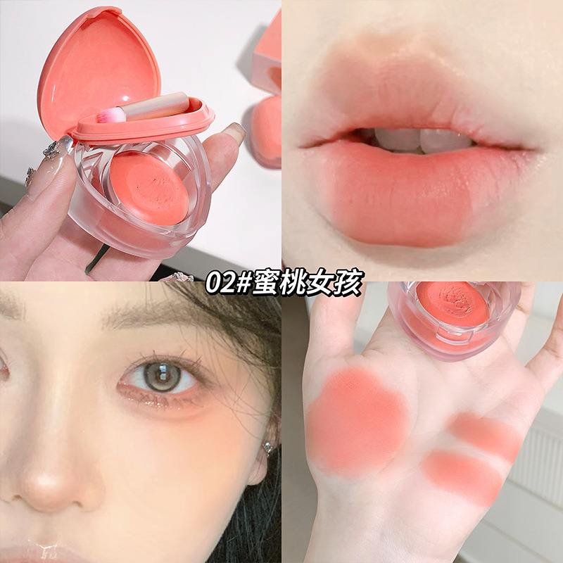 Gogo Bear Love Lip and Cheek Cream, un lápiz labial transparente, un lápiz labial transparente, un lápiz labial blanco y suave.
