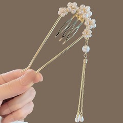 高級感の優雅な真珠の花のペンダントのかんざしの女性の団子の頭の後頭部の盤髪の神器は簡単で現代のかんざしです。
