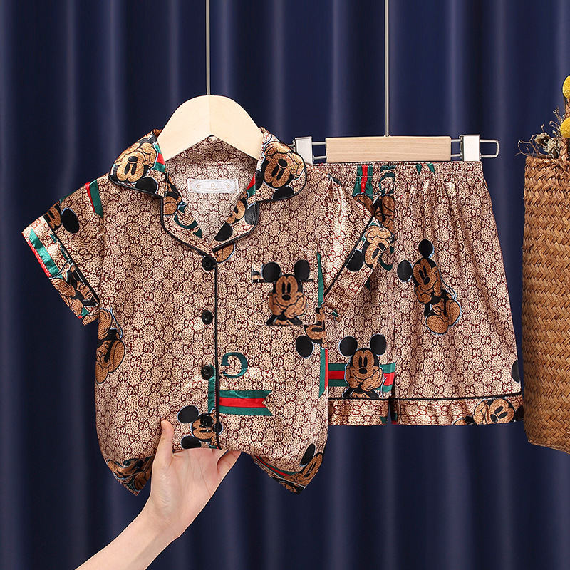 Pijamas de verano para niños Pijamas para adultos de niñas de dibujos animados de seda de hielo Ropa para padres e hijos Cardigan para niños Traje de manga corta Homewear