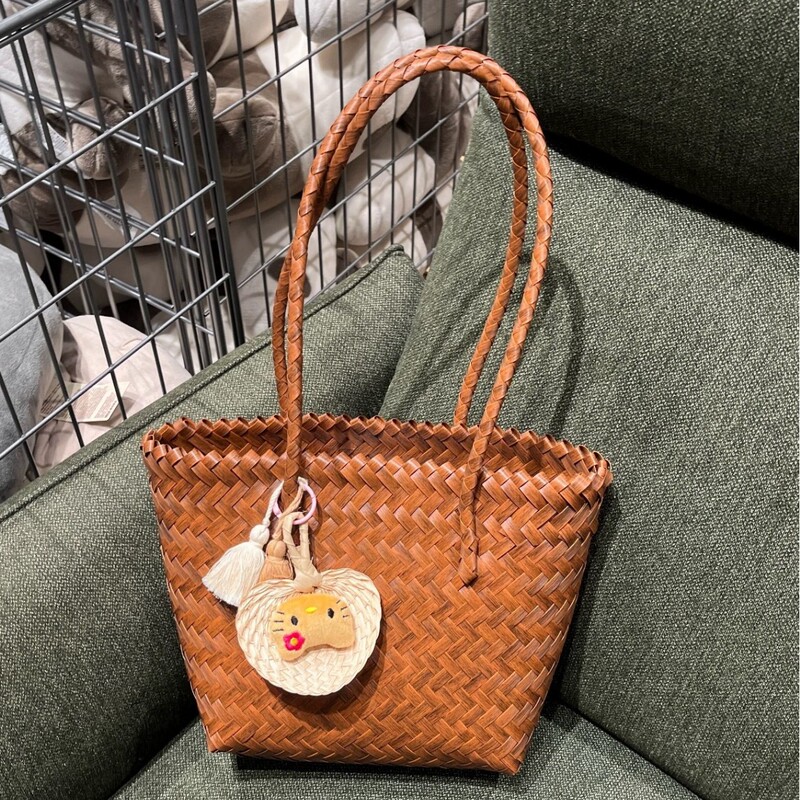 Summer Beach Vacation Woven Bag 2025 New Rattan Bag Handmade Vegetable Basket Bag Retro Casual Shoulder Bag