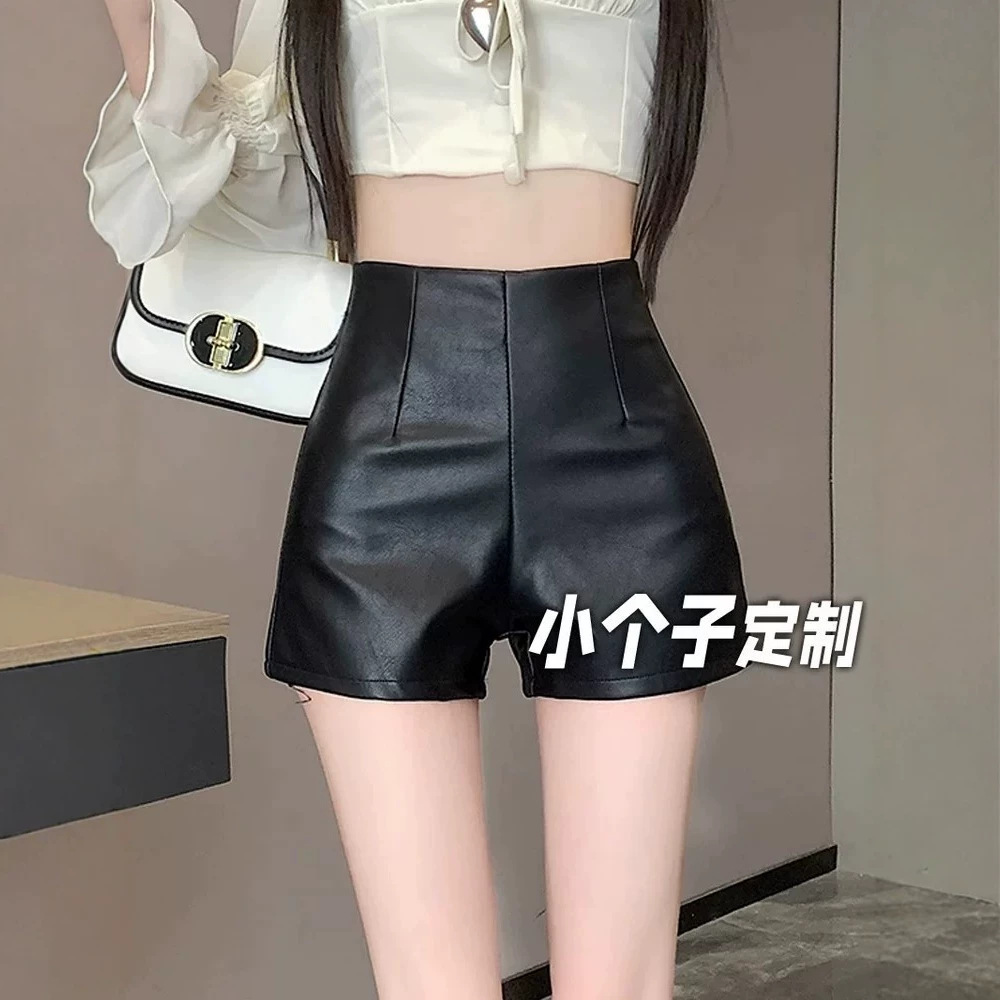 2026新款秋冬外穿直筒a字短裤女时尚PU皮小个子辣妹高腰显瘦靴裤