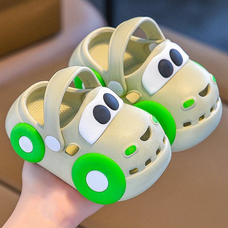 Zapatos con agujeros para bebés 1 año 3 interior impermeable anticolisión Baotou zapatillas para niños verano niño niña niño bebé