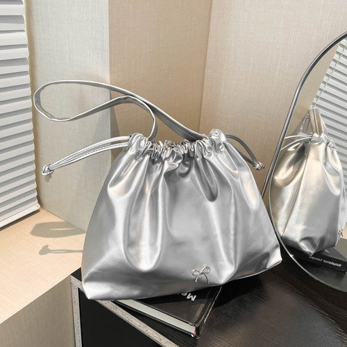 Chic Large Capacity Foldable Underarm Bag for Women 2024 New Style Fashion Versatile Single Shoulder Bag Korean Version Popular Tote Bag