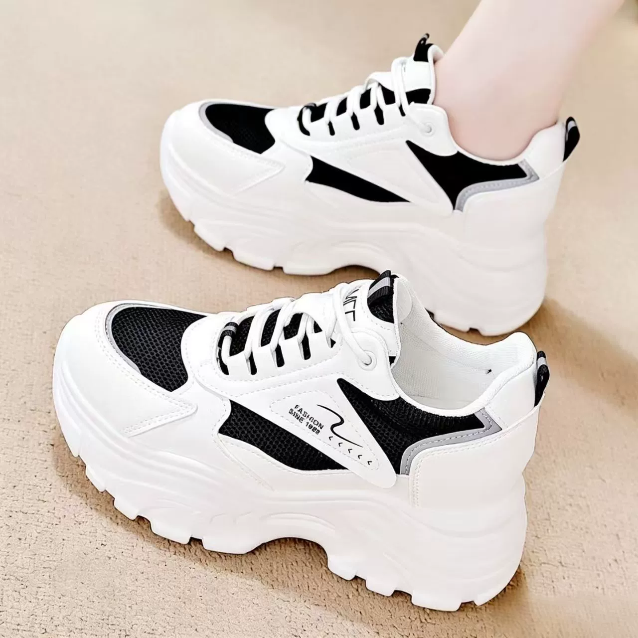 «Кросс-граничная торговля»? universal summer breathable sports white shoes