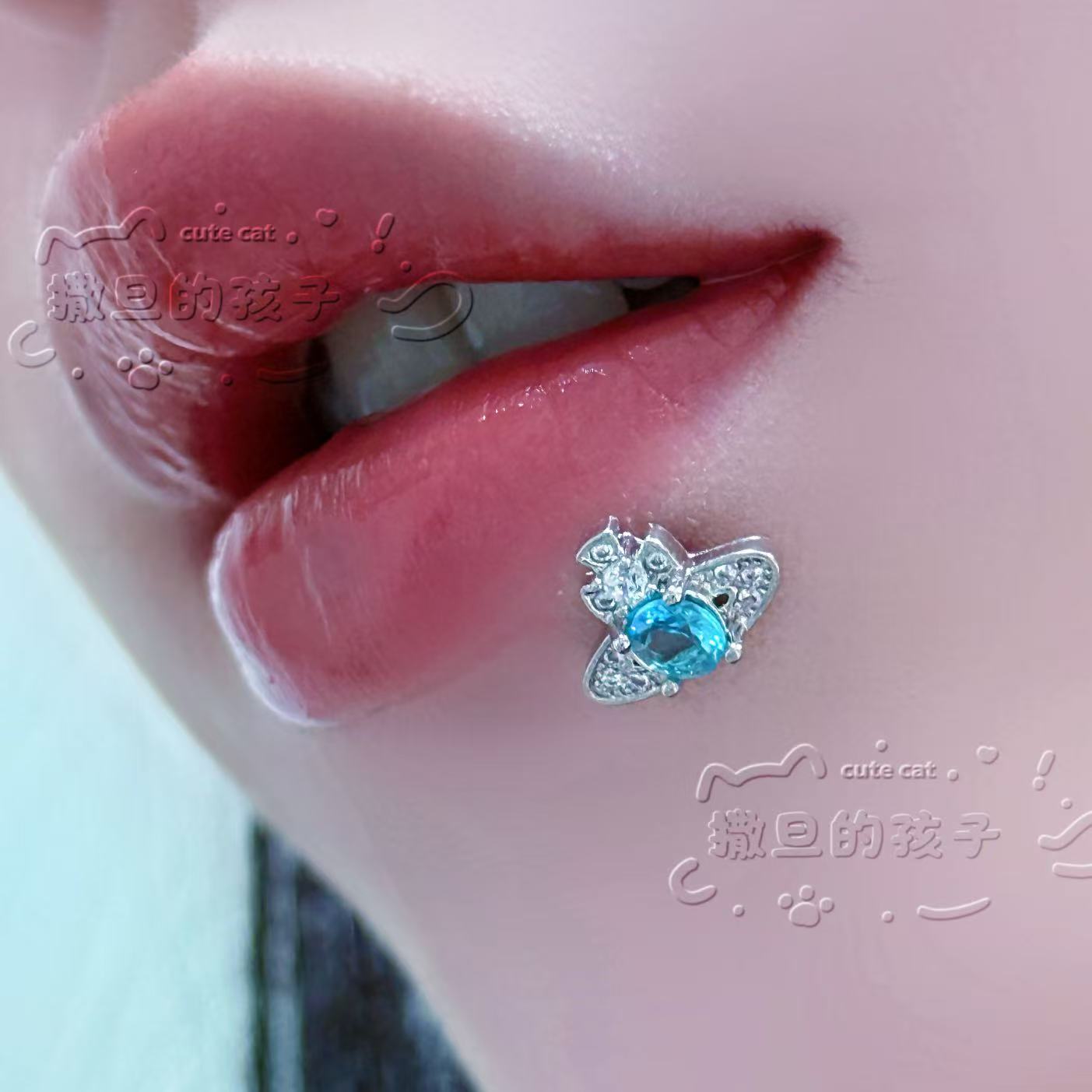 Silver pointed spike labret stud material detail