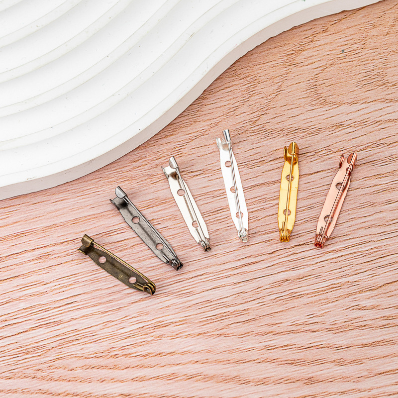 Manufacturer Wholesale Metal Electroplated Hole Pin Iron Simple Pin Badge Collar Flower Insurance Brooch DIY Jewelry Accessories