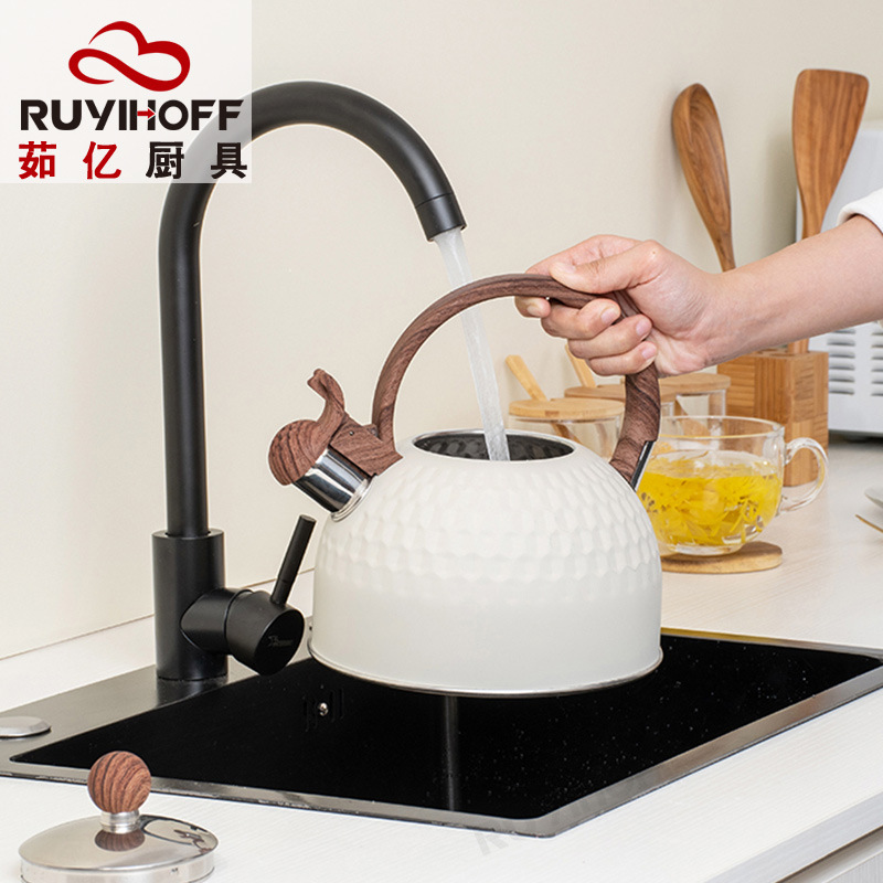 Beige martillado silbato hervidor 5L Amazon transfronterizo de acero inoxidable silbato hervidor de agua Yangjiang fábrica