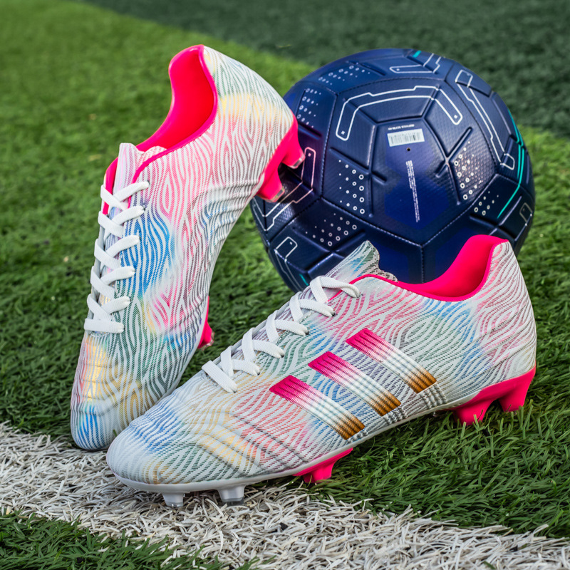 En stock zapatos de fútbol uñas largas para hombres y mujeres de bajo-top antideslizante más tamaño zapatillas deportivas transpirables zapatos de entrenamiento para adultos de moda que absorben los golpes