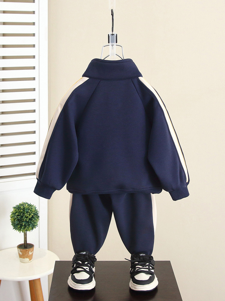 6583 Traje de terciopelo de otoño e invierno para niños Suéter informal para niños Chaqueta gruesa Ropa deportiva 2025 nueva ropa de invierno