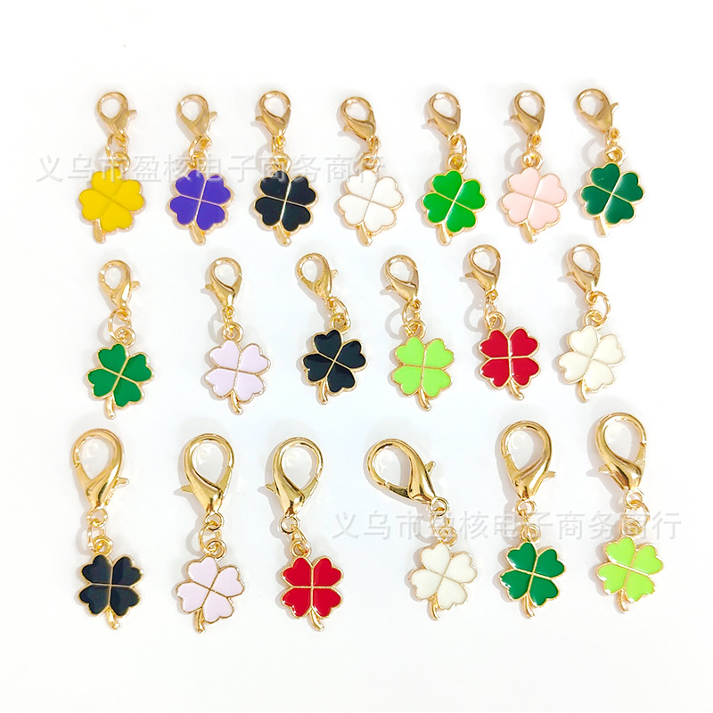Four-leaf clover pendant keychain, maple leaf DIY accessory, leaf pendant, zinc alloy lobster clasp jewelry wholesale