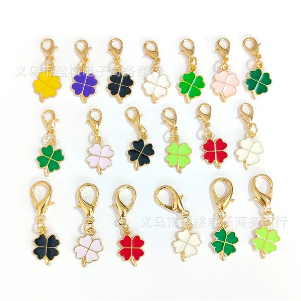 Four-leaf clover pendant keychain, maple leaf DIY accessory, leaf pendant, zinc alloy lobster clasp jewelry wholesale