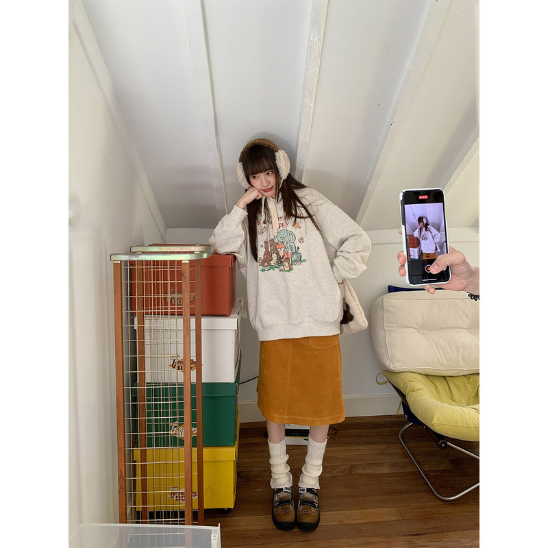 Retro Cartoon Printed Hooded Sweatshirt for Women, Spring 2026 New Design, Loose Fit Top Retro Cartoon Printed Hooded Sweatshirt for Women, Spring 2026 New Design, Loose Fit Top