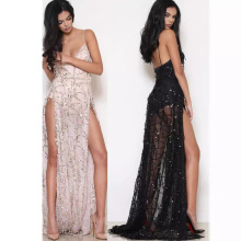 ���uͨ���R�d�W�����Q�羳Ů�b�Ը�V�I�������K�ϵ���Ƭ�B��ȹ��