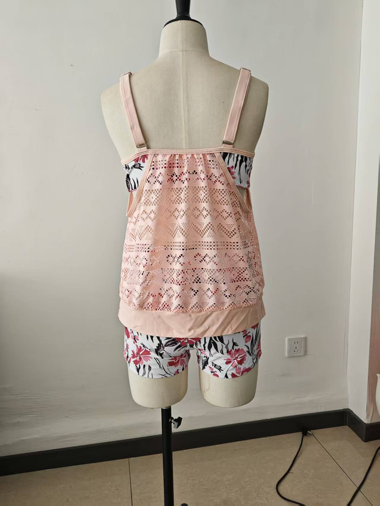 Women's Modest Full Coverage Bikini Set Swimwear Lace Trim Polyester Spandex Blend UPF 50 S-3XL_voghion.com