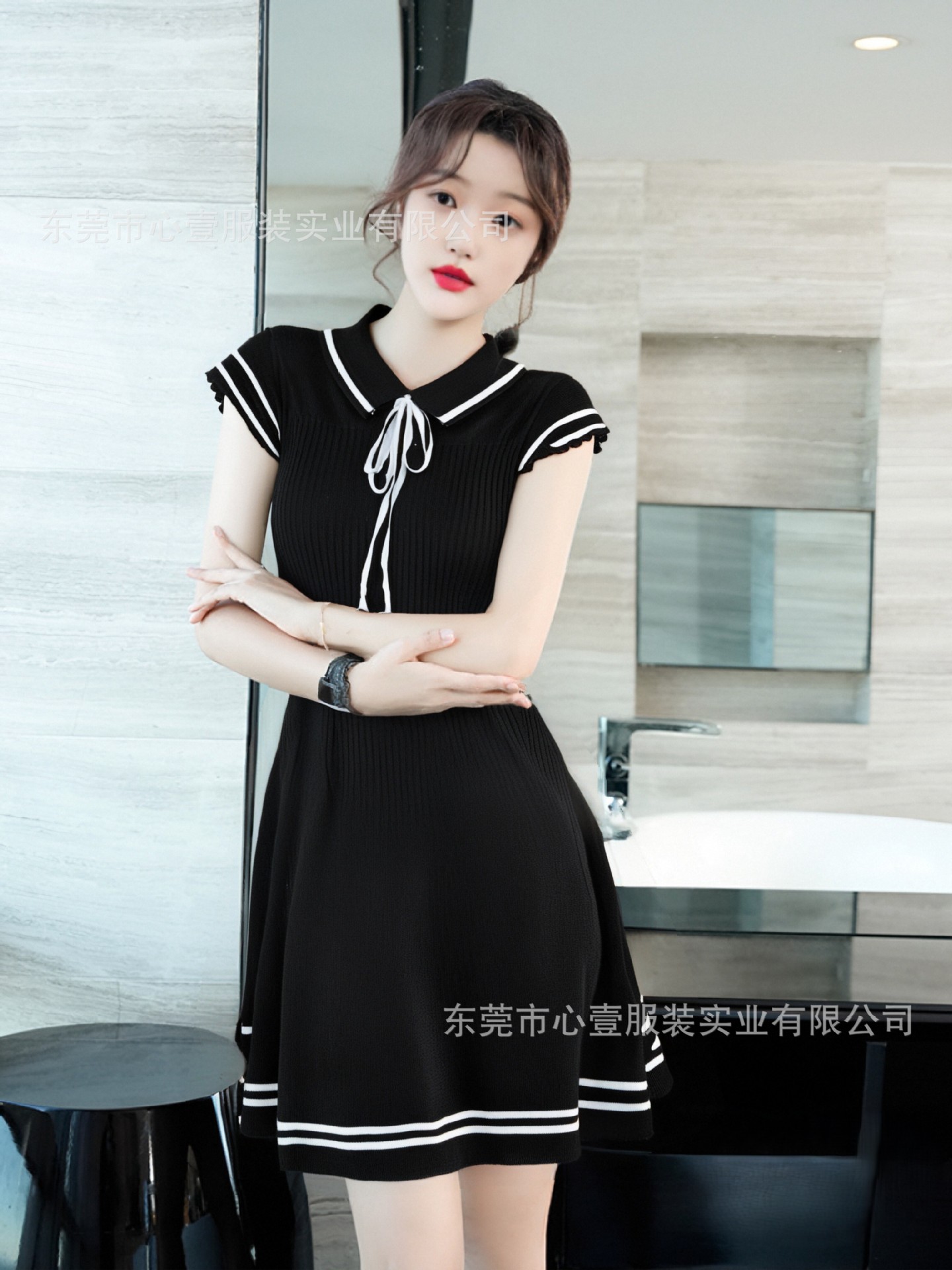 검은색