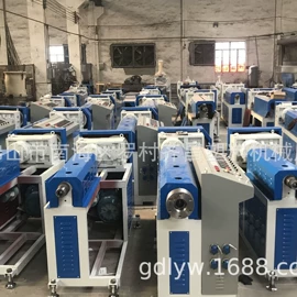 塑料挤出机;塑料管材设备;塑料成型机