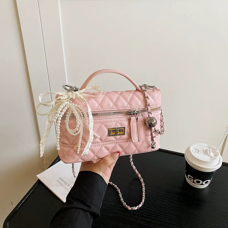 Маленькая сумка через плечо (Chanel style), цепочка-ручка, стёганый ромбовидный узор, 21,5×6,5×13 см