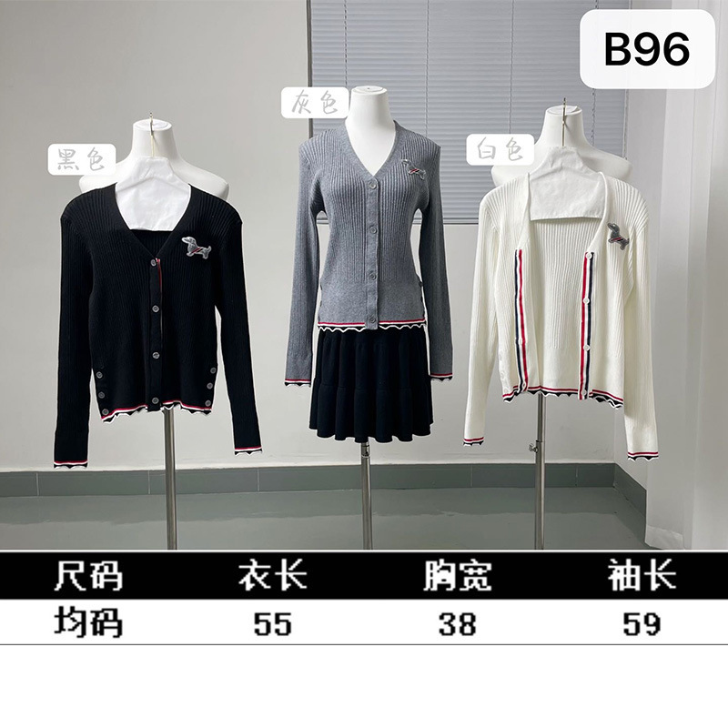 学院风下摆撞色波浪边坑条胸前小狗贴布V领针织开衫女装毛织工厂|undefined