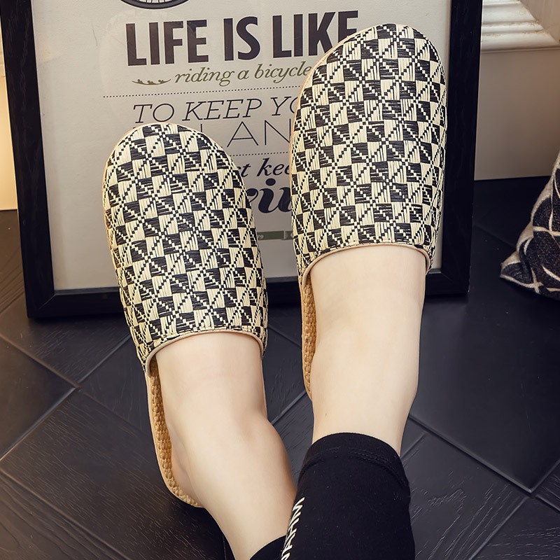 Black Checkered Closed-Toe Women's Home Linen Slippers, Simple Indoor Silent Men's Breathable Home All-Season Japanese-Style Straw Woven Rattan Black Checkered Closed-Toe Women's Home Linen Slippers, Simple Indoor Silent Men's Breathable Home All-Season Japanese-Style Straw Woven Rattan