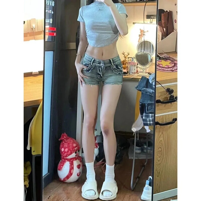 American-Style Spicy Girl Sexy Low-Waist Denim Ultra-Short Shorts for Women 2026 Summer New Slim-Fit Hip-Hugging Wide-Leg Hot Pants American-Style Spicy Girl Sexy Low-Waist Denim Ultra-Short Shorts for Women 2026 Summer New Slim-Fit Hip-Hugging Wide-Leg Hot Pants