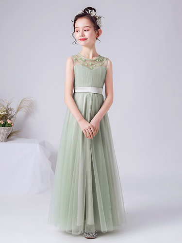 GIRL'S DRESS, GRAND PRINCESS SKIRT, VIOLIN PERFORMANCE DRESS, YOUNG GIRL HOST PIANO PERFORMANCE, CHILDREN'S EVENING DRESS