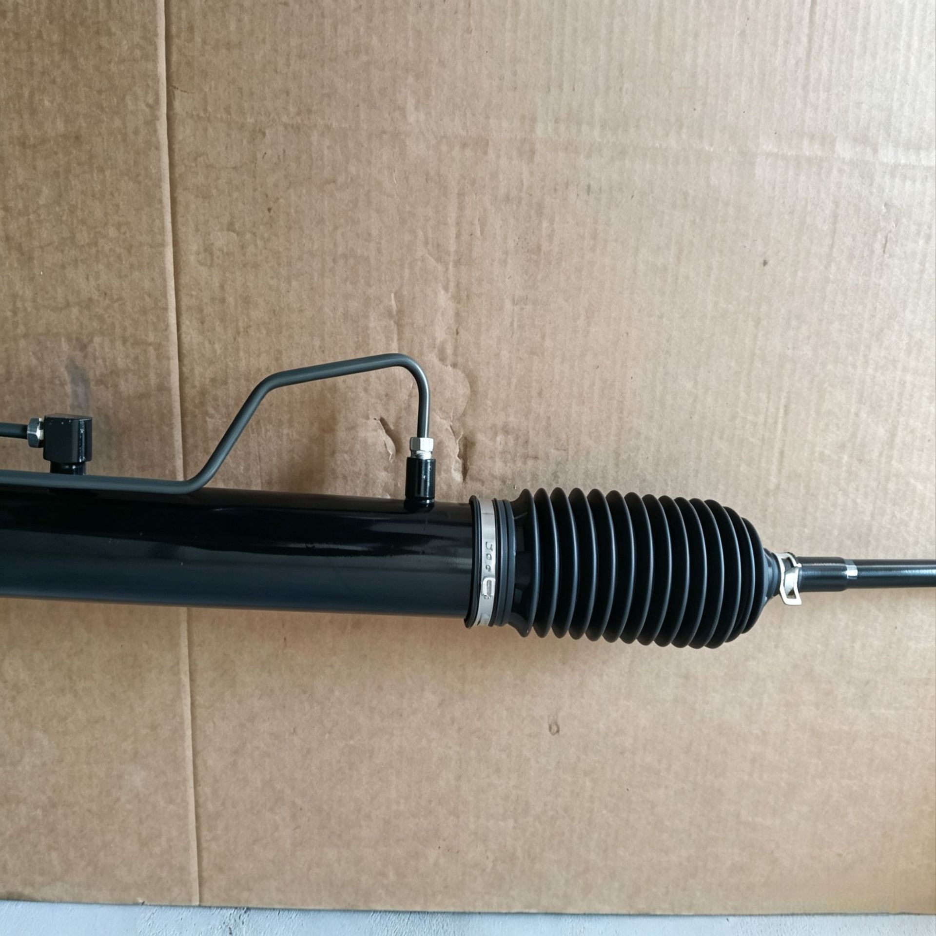56500-1m100 56500-J4000 Suitable for Old Freddy Car Parts Steering Gear