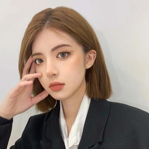 Wig short hair female summer internet celebrity Korean style bobo head temperament face trimming age reduction medium parted short straight hair natural full wig