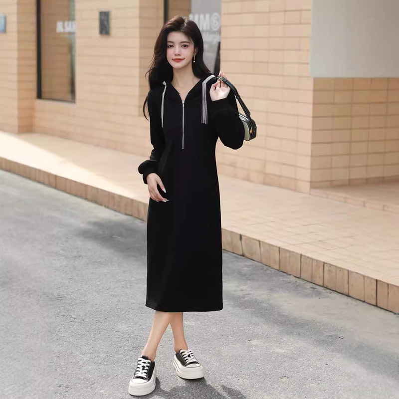 French Hepburn Style Hat Collar Small Black Dress 2024 Autumn New Casual Fashion All-match Elegant Slim Fit dress