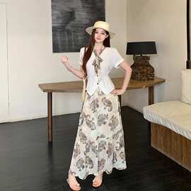 2026夏装新款胖mm大码女法式印花丝巾小衫上衣半身裙三件套