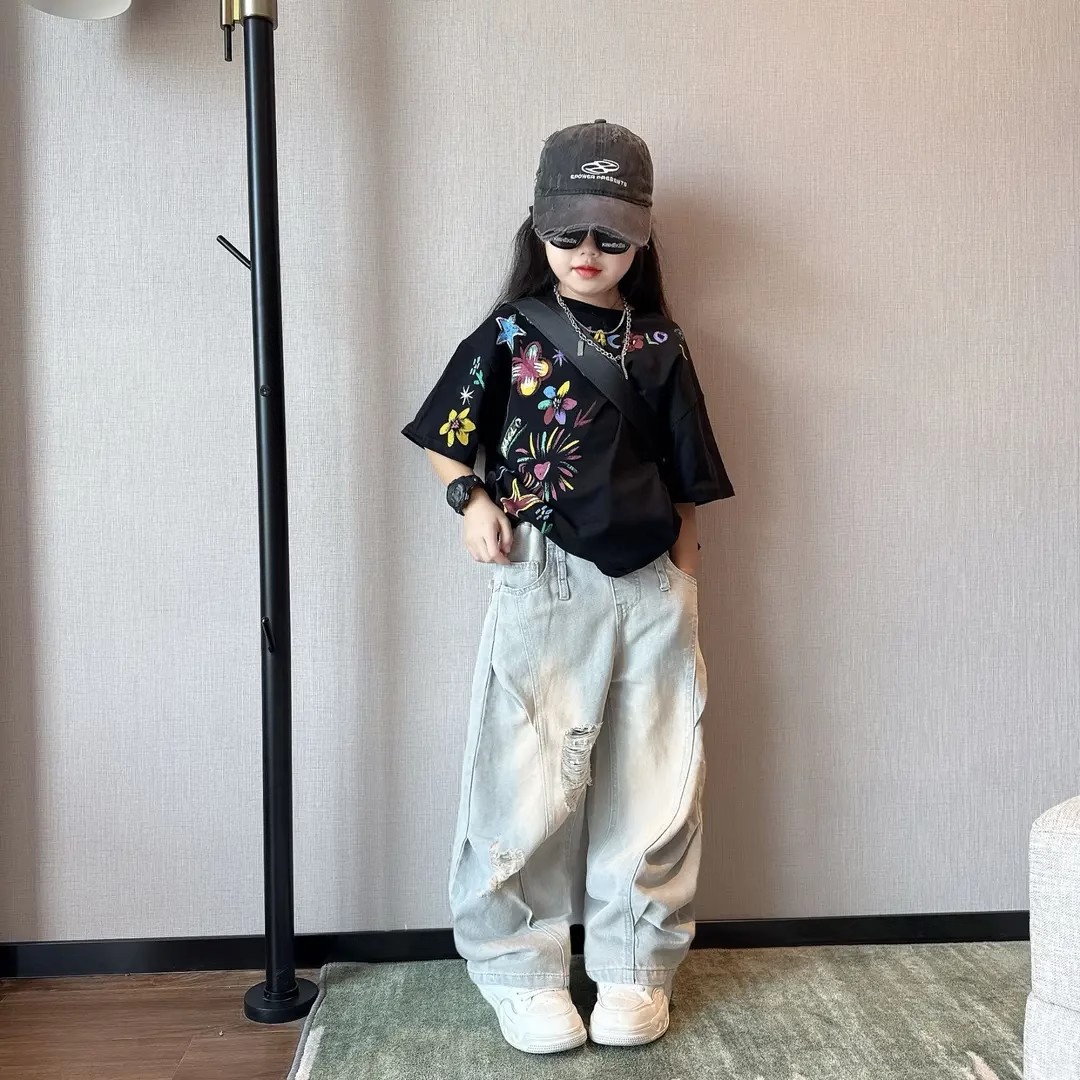 Boys and Girls Summer Stylish Trendy Cool Workwear Denim Ripped Pants Thin Style for Older Children Korean Version Personalized Short-Sleeve T-Shirt Trendy 9