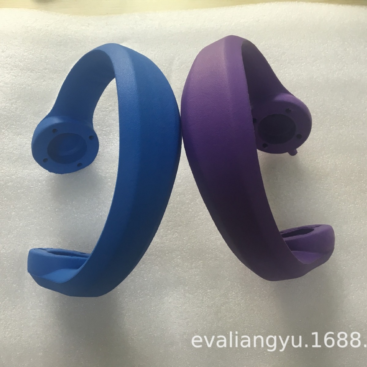 广东实体生产厂家专业生产一体成型射出 EVA耳机 无味