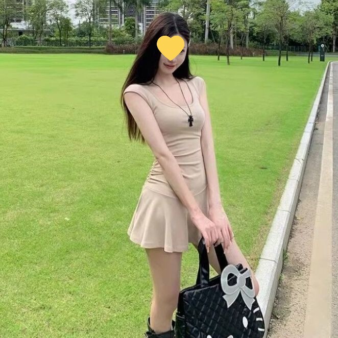 フレンチホットガールフォレストスタイルスーパーフェアリードレス夏の新しいスリムウエストショートスカート無地ショルダーストラップスクエアカラー|undefined