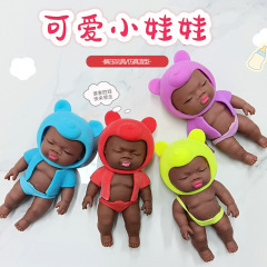 醜い人形のつまみの楽しみはゆっくりとしています。