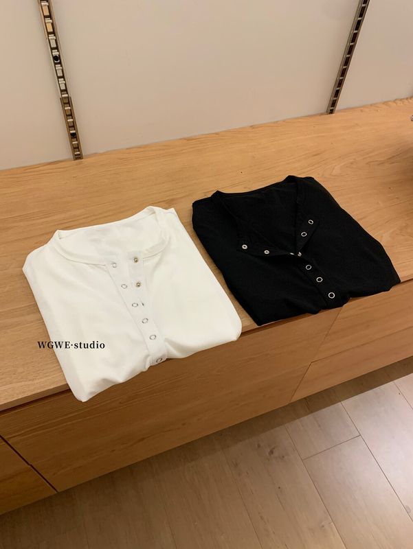 WGWE秋季简约松弛感半排扣打底衫通勤修身显瘦内搭长袖T恤女W7167|undefined
