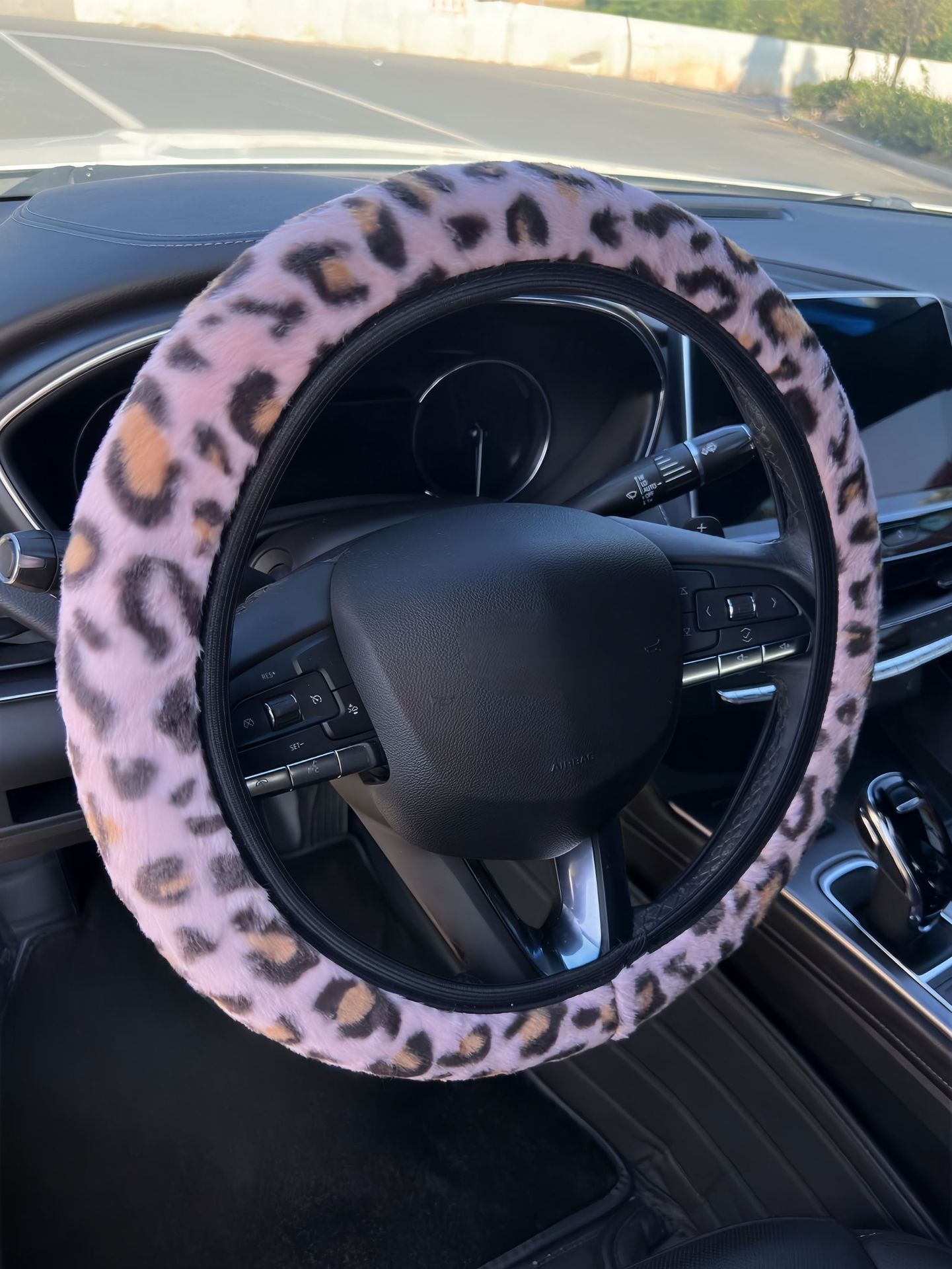 Cross-Border Dropshipping Car Steering Wheel Cover Leopard Print Thickened Winter Cute Non-Slip Warm Leopard Print Rabbit Fur Handle Cover