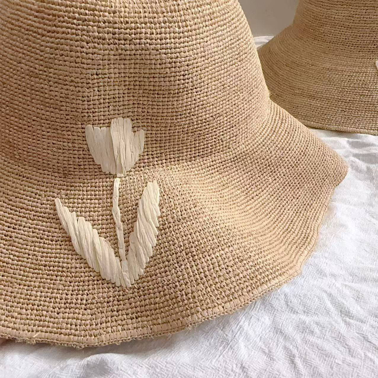 Hand-Woven Raffia Straw Hat for Women, Summer Sun Protection UV Blocking Beach Hat for Vacation - Thumbnail 5