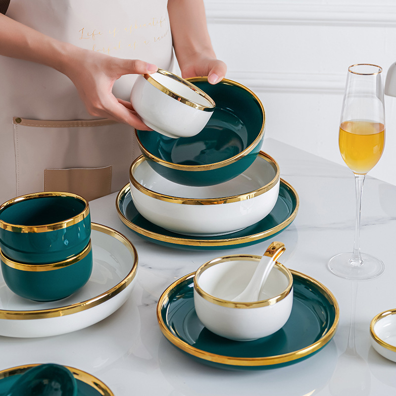 Nórdico borde dorado hogar vajilla de cerámica traje creativo tazón combinación ins viento neto arroz rojo tazón plato fideos