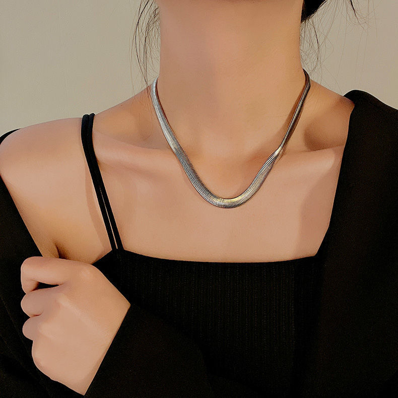 Fashion Solid Color Titanium Steel Necklace 1 Piece