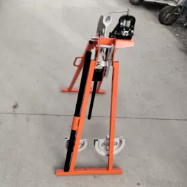 矿山施工设备;金属成型设备;其他工程机械