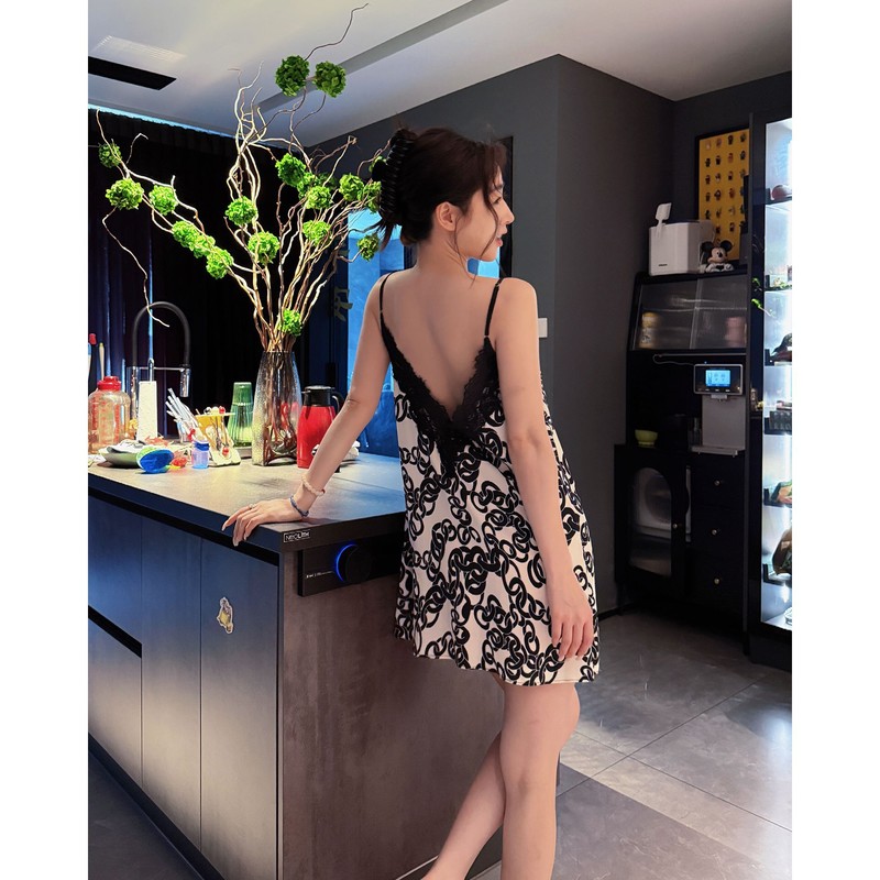 法式轻奢高级感显瘦睡衣女高级感蕾丝拼接纽结印花气质露背短裙|undefined