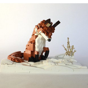 Moc-6404 Red Fox Model with Snow Display Base Building Block Toy Set 435 Particle Count