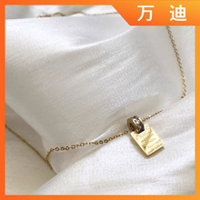 ����С��� С����������ĸ����һ������ʯ��������ɫ��