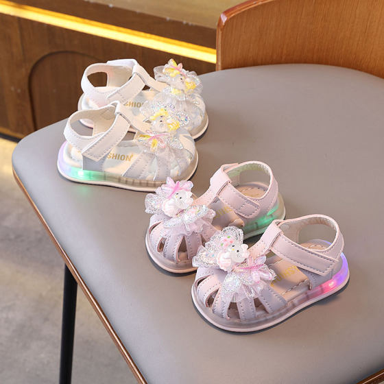 Light up Baby Toddler Shoes Baby Sandals Soft Sole 2 Girls 0 Little Princess Non-slip 1 to 3 Years Old Children's Shoes Summer
