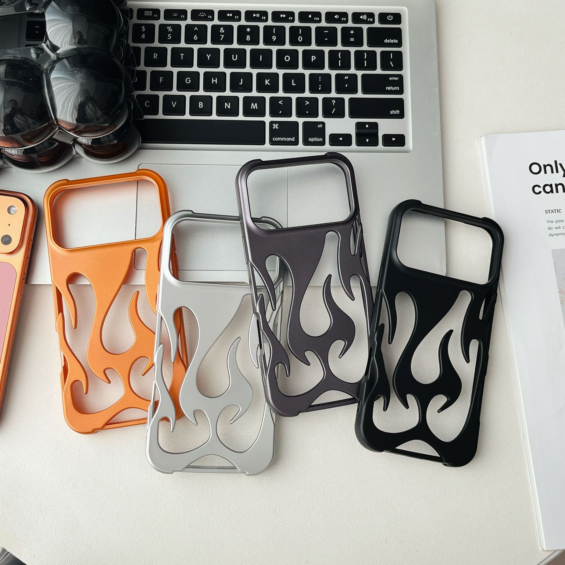 Solid Color Cut Out Flame Pattern Suitable for Iphone17Promax Mobile Phone Case Apple 15 Skin-Feel Matte 16 Cooling Soft
