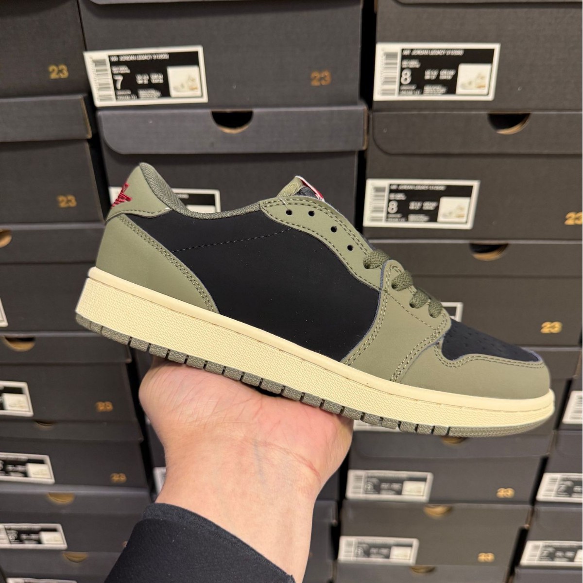 AJ high-top sneakers, basketball shoes, sports shoes, high-end new models, couple's shoes, height-increasing white sneakers, bestsellers in cross-border sales