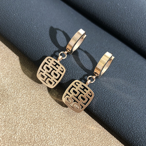 New Fashion Titanium Steel Earrings for Women, Minimalist Geometric Design, European and American Golden Tone Accessory, Multiple Styles Available, Trendy Jewelry
